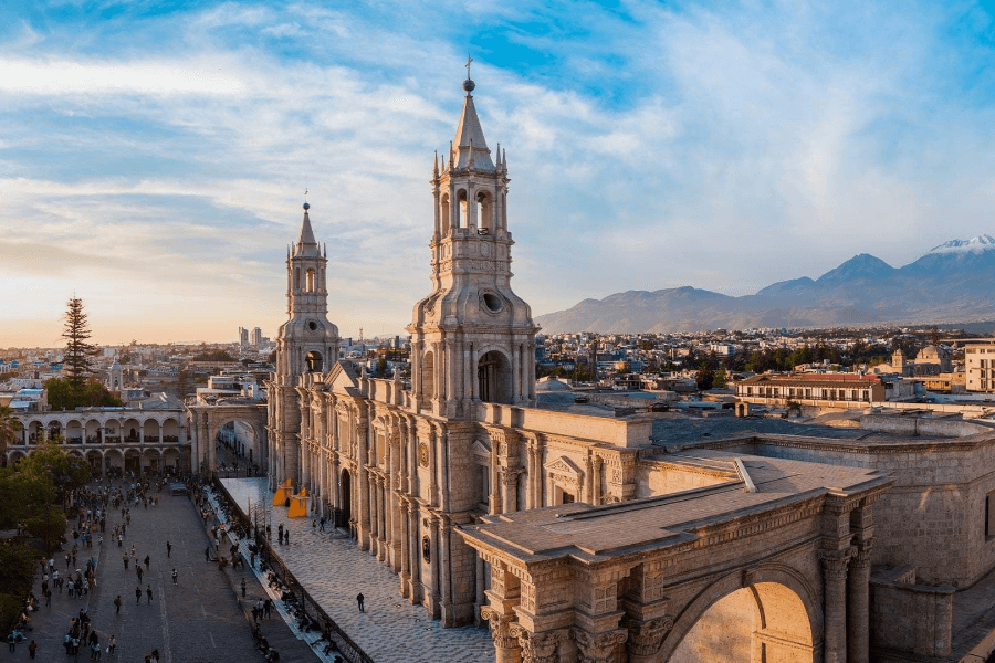 City Tour en Arequipa - Recorrido Peatonal por el Centro Histórico