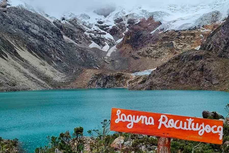 Trekking laguna Rocotuyoc